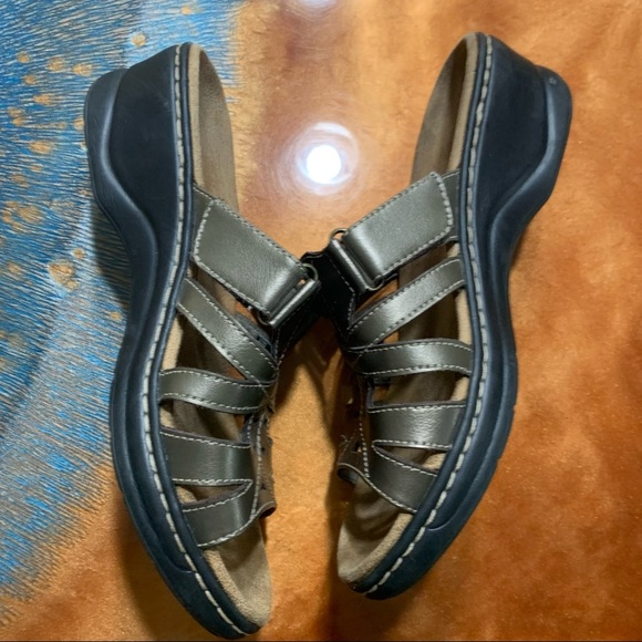 Clarks Bendables Open Toed Wedge Sandals - Picture 7 of 8